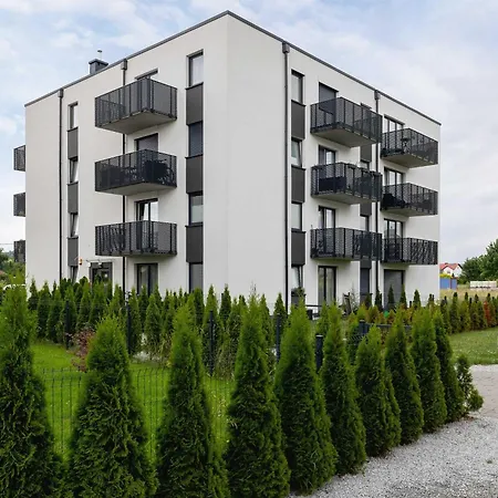 Pastel With Balcony And Parking By Renters דירה